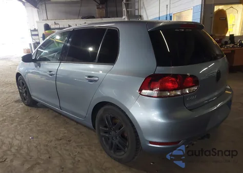 2011 Volkswagen Golf 2.5L 4-Door z USA, uszkodzony, nr VIN WVWDB7AJ0BW020437